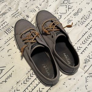 Women’s SPERRY Slip-on Shoes, size 9.5M